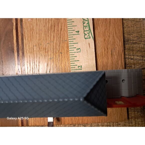 TOMY Thomas & Friends Trackmaster LOWER TIDMOUTH Train Station 2009 - Picture 12 of 14